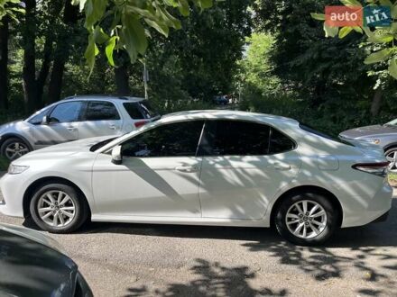 Білий Тойота Камрі, об'ємом двигуна 2.49 л та пробігом 187 тис. км за 21500 $, фото 1 на Automoto.ua