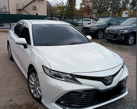 Белый Тойота Камри, объемом двигателя 2.5 л и пробегом 154 тыс. км за 21500 $, фото 1 на Automoto.ua