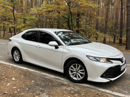 Белый Тойота Камри, объемом двигателя 2.49 л и пробегом 138 тыс. км за 19900 $, фото 1 на Automoto.ua