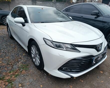 Белый Тойота Камри, объемом двигателя 2.5 л и пробегом 154 тыс. км за 21500 $, фото 1 на Automoto.ua