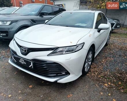 Белый Тойота Камри, объемом двигателя 2.5 л и пробегом 154 тыс. км за 21500 $, фото 1 на Automoto.ua