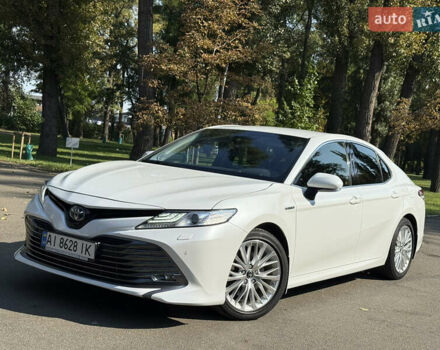 Белый Тойота Камри, объемом двигателя 2.49 л и пробегом 88 тыс. км за 29500 $, фото 1 на Automoto.ua