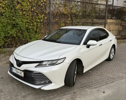 Тойота Камри 2019 в Киеве на Automoto.ua Белый Тойота Камри, объемом двигателя 2.5 л и пробегом 265 тыс. км за 24000 $, фото 1 на Automoto.ua
