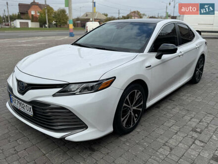 Белый Тойота Камри, объемом двигателя 2.49 л и пробегом 128 тыс. км за 22500 $, фото 1 на Automoto.ua