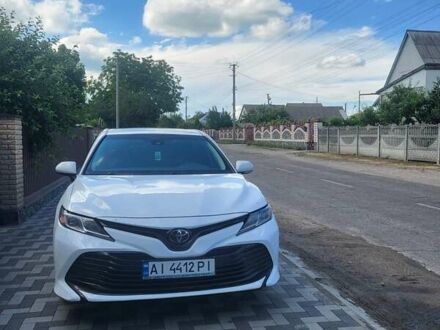 Тойота Камри 2019 в Рокитном на Automoto.ua Белый Тойота Камри, объемом двигателя 2.49 л и пробегом 150 тыс. км за 20300 $, фото 1 на Automoto.ua