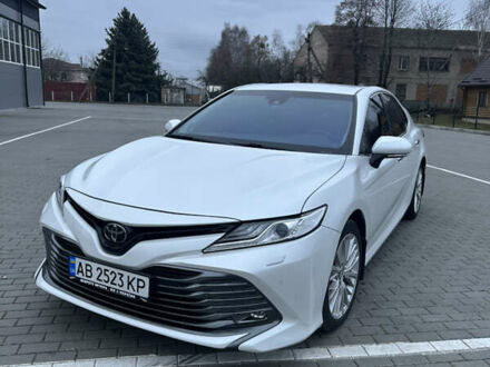 Білий Тойота Камрі, об'ємом двигуна 2.49 л та пробігом 82 тис. км за 26300 $, фото 1 на Automoto.ua
