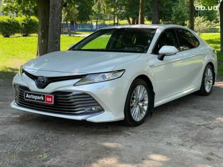 Тойота Камрі 2019 у Києві на Automoto.ua Білий Тойота Камрі, об'ємом двигуна 2.5 л та пробігом 92 тис. км за 29990 $, фото 1 на Automoto.ua