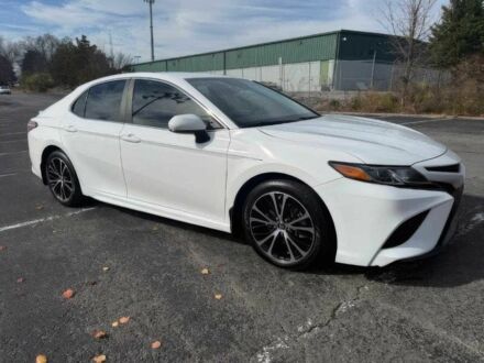 Білий Тойота Камрі, об'ємом двигуна 2.5 л та пробігом 43 тис. км за 10000 $, фото 1 на Automoto.ua