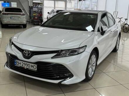 Білий Тойота Камрі, об'ємом двигуна 2.49 л та пробігом 67 тис. км за 22500 $, фото 1 на Automoto.ua
