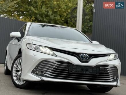 Белый Тойота Камри, объемом двигателя 2.49 л и пробегом 103 тыс. км за 26900 $, фото 1 на Automoto.ua