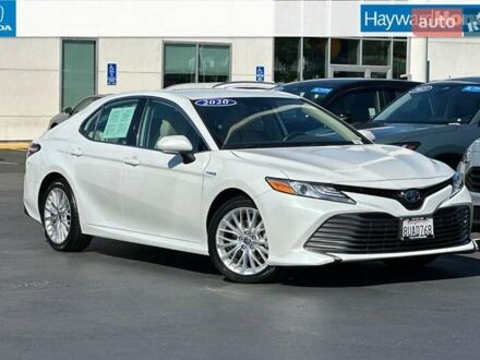 Белый Тойота Камри, объемом двигателя 2.49 л и пробегом 45 тыс. км за 8900 $, фото 1 на Automoto.ua
