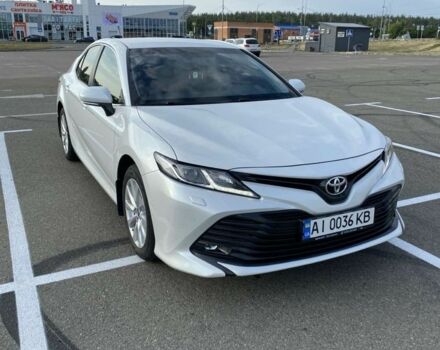 Білий Тойота Камрі, об'ємом двигуна 2.5 л та пробігом 80 тис. км за 26500 $, фото 1 на Automoto.ua