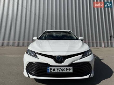 Тойота Камри 2020 в Кропивницком (Кировограде) на Automoto.ua Белый Тойота Камри, объемом двигателя 2.49 л и пробегом 78 тыс. км за 22300 $, фото 1 на Automoto.ua