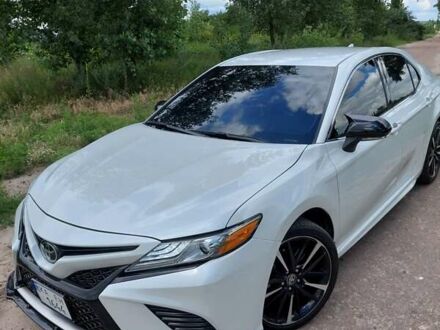 Белый Тойота Камри, объемом двигателя 2.49 л и пробегом 42 тыс. км за 25500 $, фото 1 на Automoto.ua