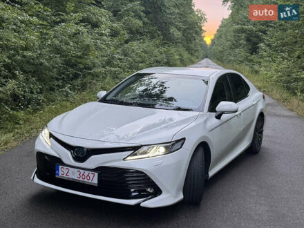 Білий Тойота Камрі, об'ємом двигуна 2.49 л та пробігом 82 тис. км за 27250 $, фото 1 на Automoto.ua