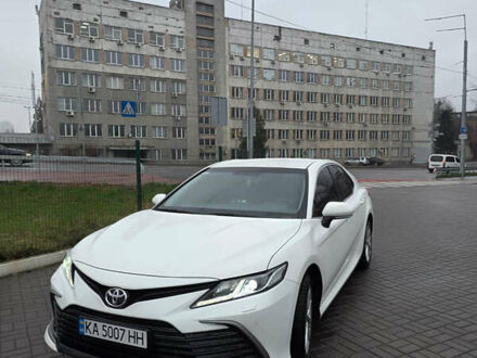 Белый Тойота Камри, объемом двигателя 2.49 л и пробегом 93 тыс. км за 26555 $, фото 1 на Automoto.ua