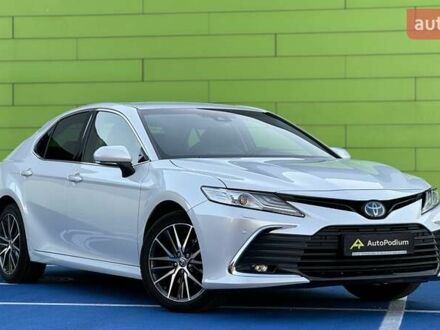 Белый Тойота Камри, объемом двигателя 2.49 л и пробегом 95 тыс. км за 34000 $, фото 1 на Automoto.ua