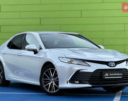 Тойота Камри 2021 в Киеве на Automoto.ua Белый Тойота Камри, объемом двигателя 2.49 л и пробегом 95 тыс. км за 34000 $, фото 1 на Automoto.ua