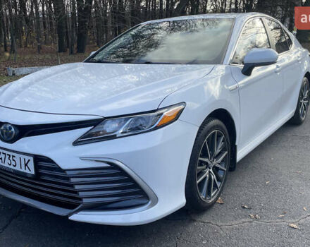 Белый Тойота Камри, объемом двигателя 2.49 л и пробегом 114 тыс. км за 23500 $, фото 1 на Automoto.ua