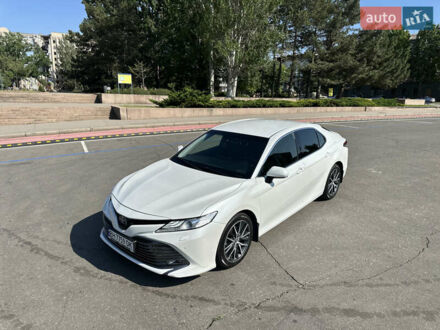 Тойота Камри 2021 в Николаеве на Automoto.ua Белый Тойота Камри, объемом двигателя 2.49 л и пробегом 107 тыс. км за 29999 $, фото 1 на Automoto.ua