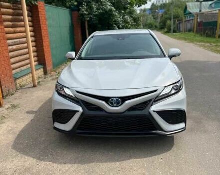 Белый Тойота Камри, объемом двигателя 2.4 л и пробегом 70 тыс. км за 23000 $, фото 1 на Automoto.ua