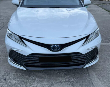 Белый Тойота Камри, объемом двигателя 2.49 л и пробегом 67 тыс. км за 32777 $, фото 1 на Automoto.ua