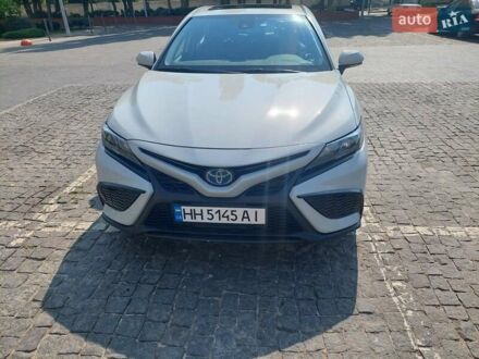 Белый Тойота Камри, объемом двигателя 2.49 л и пробегом 26 тыс. км за 29950 $, фото 1 на Automoto.ua