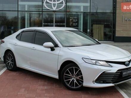 Белый Тойота Камри, объемом двигателя 2.49 л и пробегом 23 тыс. км за 39500 $, фото 1 на Automoto.ua