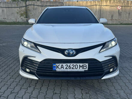 Белый Тойота Камри, объемом двигателя 2.5 л и пробегом 120 тыс. км за 30500 $, фото 1 на Automoto.ua