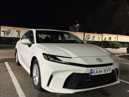 Білий Тойота Камрі, об'ємом двигуна 2.49 л та пробігом 3 тис. км за 37000 $, фото 1 на Automoto.ua