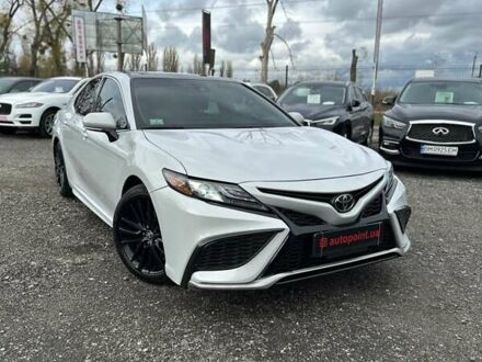 Білий Тойота Камрі, об'ємом двигуна 2.49 л та пробігом 24 тис. км за 33999 $, фото 1 на Automoto.ua