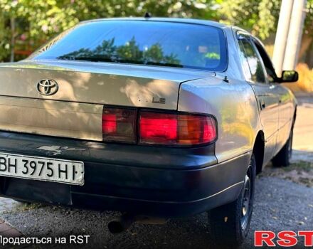 Бежевый Тойота Камри, объемом двигателя 2.2 л и пробегом 200 тыс. км за 1350 $, фото 1 на Automoto.ua