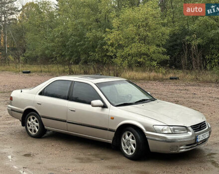 Бежевий Тойота Камрі, об'ємом двигуна 3 л та пробігом 360 тис. км за 2500 $, фото 7 на Automoto.ua