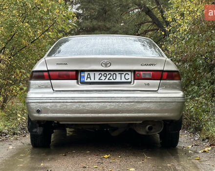 Бежевий Тойота Камрі, об'ємом двигуна 3 л та пробігом 360 тис. км за 2500 $, фото 2 на Automoto.ua