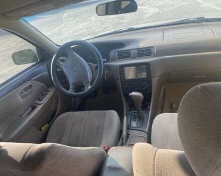 Бежевый Тойота Камри, объемом двигателя 3 л и пробегом 350 тыс. км за 3700 $, фото 5 на Automoto.ua