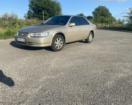 Бежевый Тойота Камри, объемом двигателя 3 л и пробегом 350 тыс. км за 3700 $, фото 2 на Automoto.ua