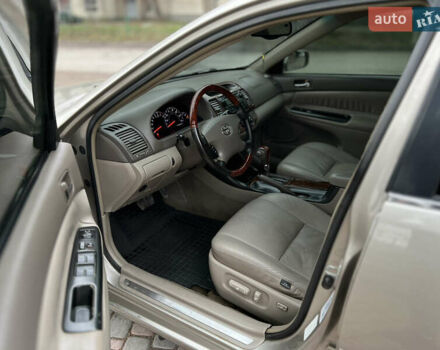 Бежевый Тойота Камри, объемом двигателя 2.4 л и пробегом 354 тыс. км за 4900 $, фото 10 на Automoto.ua