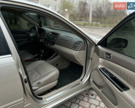 Бежевый Тойота Камри, объемом двигателя 2.4 л и пробегом 354 тыс. км за 4900 $, фото 13 на Automoto.ua