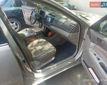 Бежевий Тойота Камрі, об'ємом двигуна 2.4 л та пробігом 200 тис. км за 7200 $, фото 4 на Automoto.ua