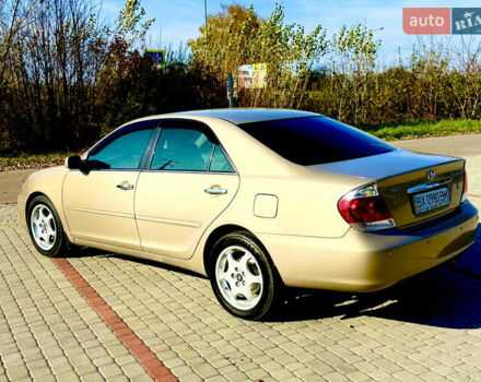 Бежевий Тойота Камрі, об'ємом двигуна 2.36 л та пробігом 122 тис. км за 5750 $, фото 3 на Automoto.ua