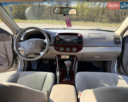 Бежевий Тойота Камрі, об'ємом двигуна 2.36 л та пробігом 122 тис. км за 5750 $, фото 17 на Automoto.ua