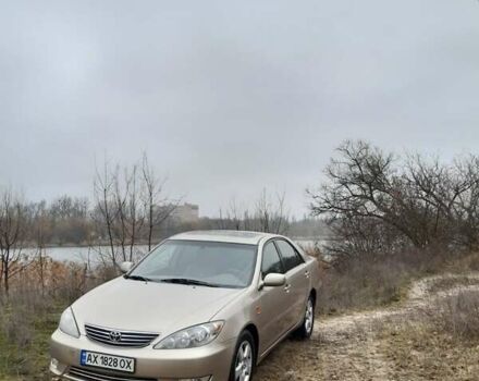 Бежевий Тойота Камрі, об'ємом двигуна 2.4 л та пробігом 299 тис. км за 6400 $, фото 2 на Automoto.ua