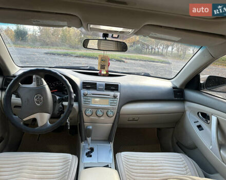 Бежевий Тойота Камрі, об'ємом двигуна 2.36 л та пробігом 144 тис. км за 8800 $, фото 5 на Automoto.ua