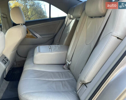 Бежевий Тойота Камрі, об'ємом двигуна 3.5 л та пробігом 262 тис. км за 7990 $, фото 16 на Automoto.ua