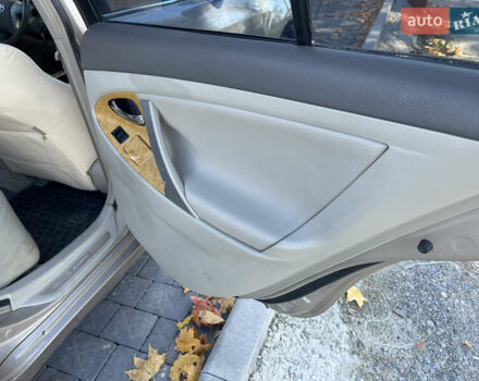 Бежевий Тойота Камрі, об'ємом двигуна 3.5 л та пробігом 262 тис. км за 7990 $, фото 18 на Automoto.ua