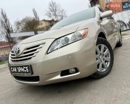 Бежевый Тойота Камри, объемом двигателя 3.5 л и пробегом 187 тыс. км за 8999 $, фото 2 на Automoto.ua