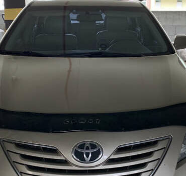 Бежевый Тойота Камри, объемом двигателя 3.5 л и пробегом 245 тыс. км за 10300 $, фото 2 на Automoto.ua