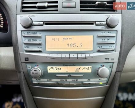 Бежевый Тойота Камри, объемом двигателя 3.5 л и пробегом 187 тыс. км за 8999 $, фото 23 на Automoto.ua