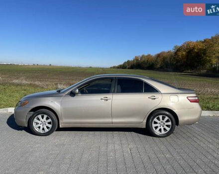 Бежевий Тойота Камрі, об'ємом двигуна 3.5 л та пробігом 262 тис. км за 7990 $, фото 1 на Automoto.ua