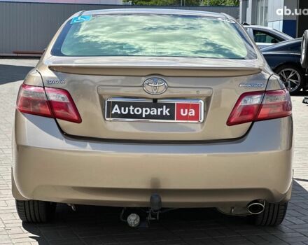 Бежевий Тойота Камрі, об'ємом двигуна 2.4 л та пробігом 325 тис. км за 9890 $, фото 7 на Automoto.ua